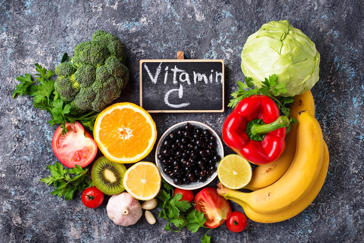 C və E vitaminləri hüceyrələrin oksidləşdirici stressdən qorunmasına kömək edən antioksidant xüsusiyyətlərə malikdir. 